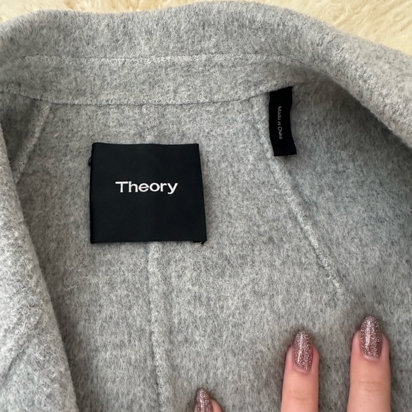 Theory Sileena coat size small - Picture 2 of 7